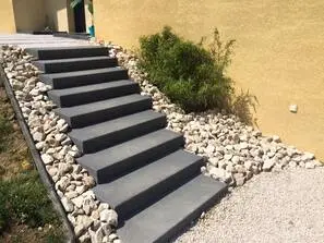 Construction d'escalier à Grenoble. 
