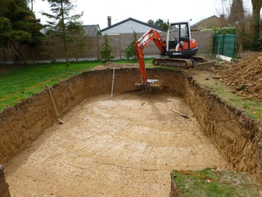 Construction d'une piscine. 